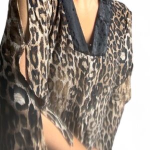 Cocomo Leopard print cutout sleeve blouse l